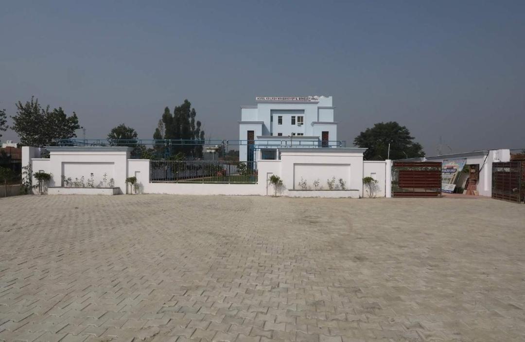 Hotel Kailash Mansarovar And Banquet Hall Барейли Екстериор снимка